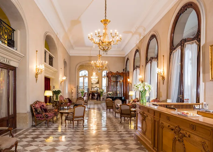 Hotel Regina Louvre