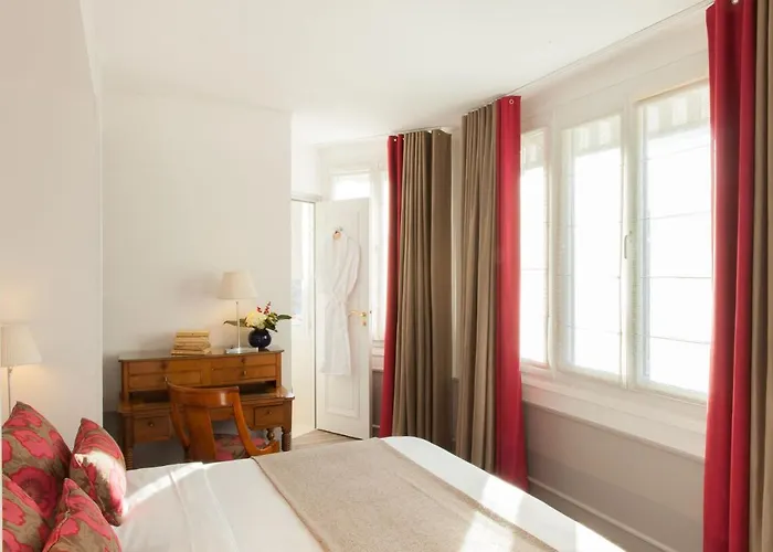 Hotel Parc Saint-Severin - Esprit De France