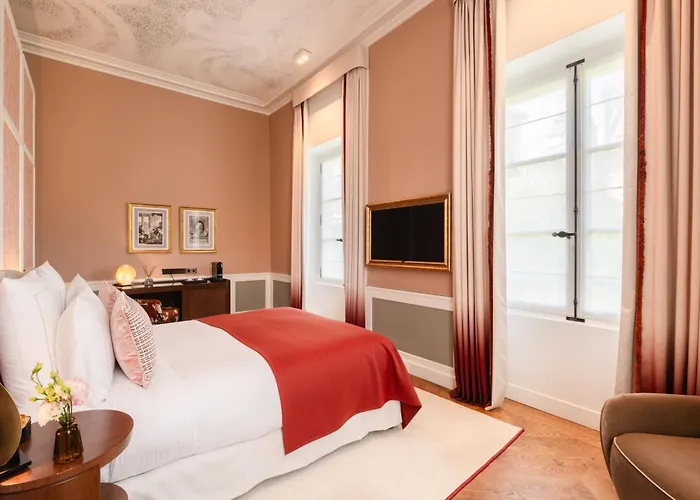 Hotel Les Lumieres - Relais & Chateaux