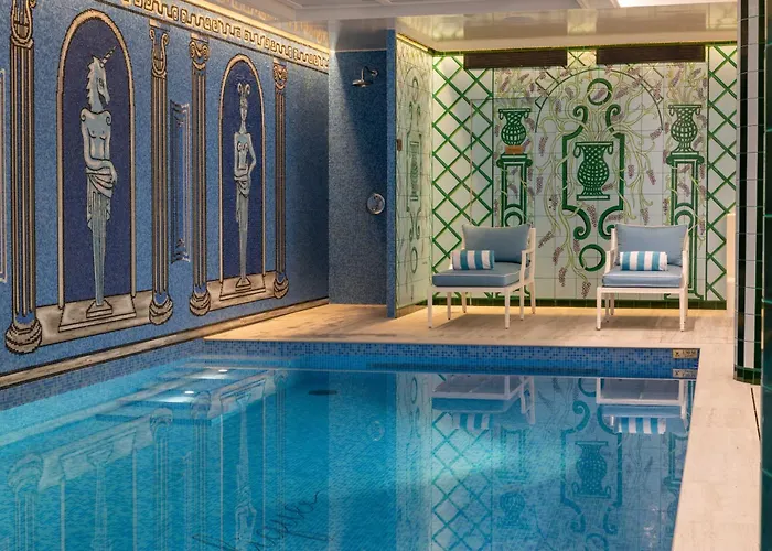 Hotel Le Magnifique Paris